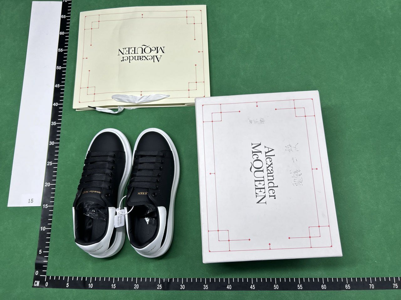  Alexander McQueen -2