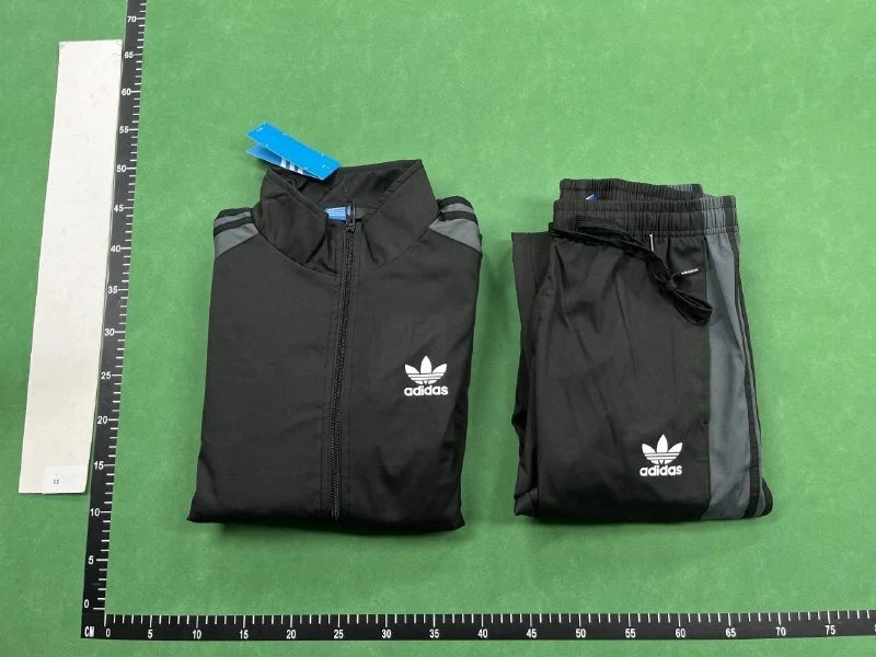  Adidas sports suit -4