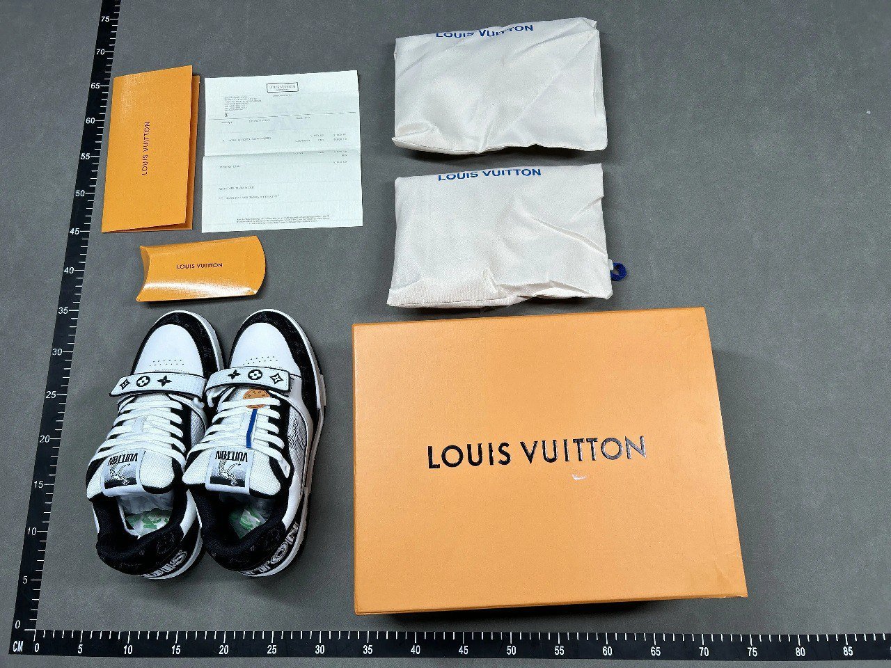 Louis vuitton sneakers LV Trainer  ( 40 colors ) -2