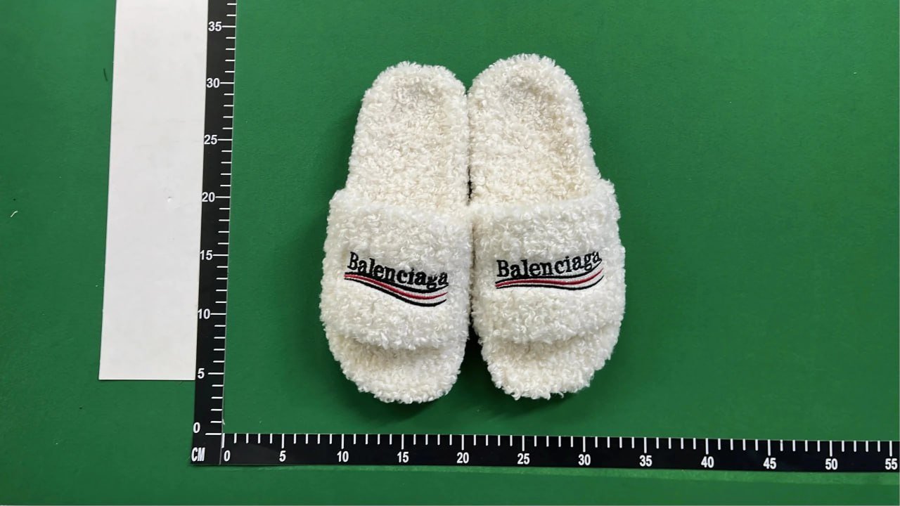 Balenciaga slippers  -3