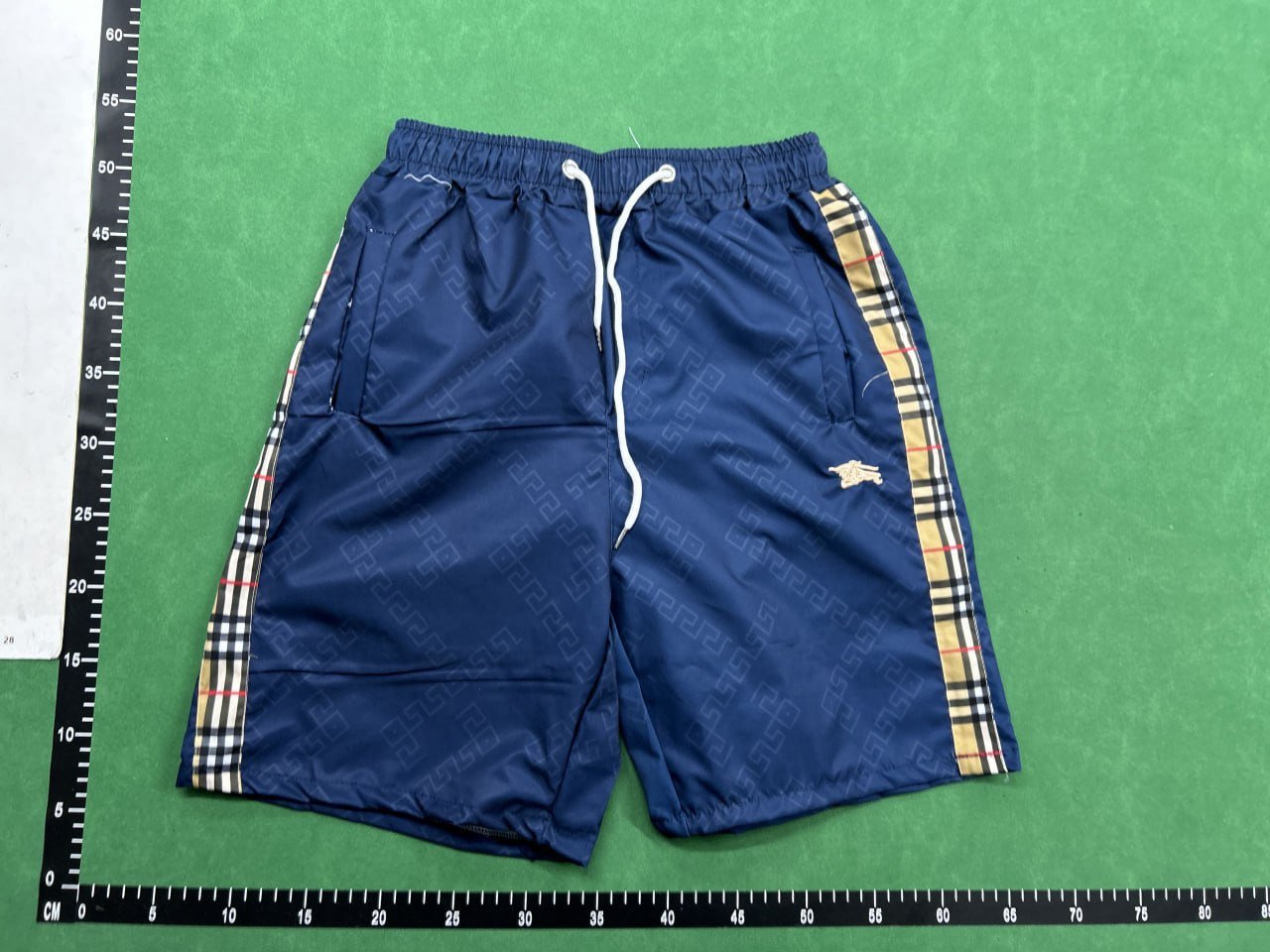  Burberry shorts -4
