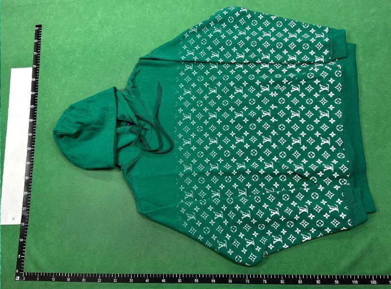 Louis Vuitton hoodie  (30 CP) -4
