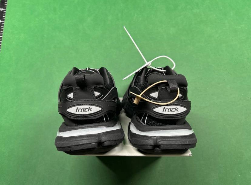 Balenciaga Track Runner LED -3