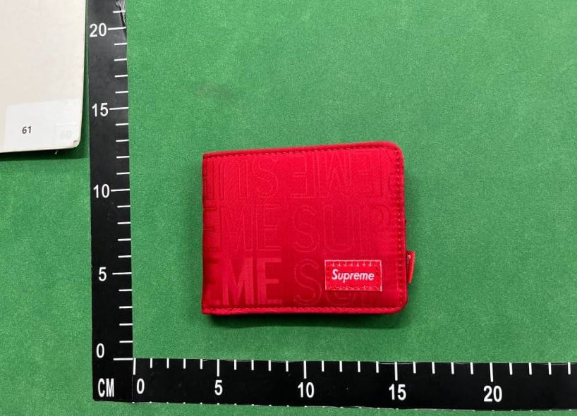 Supreme wallet -3