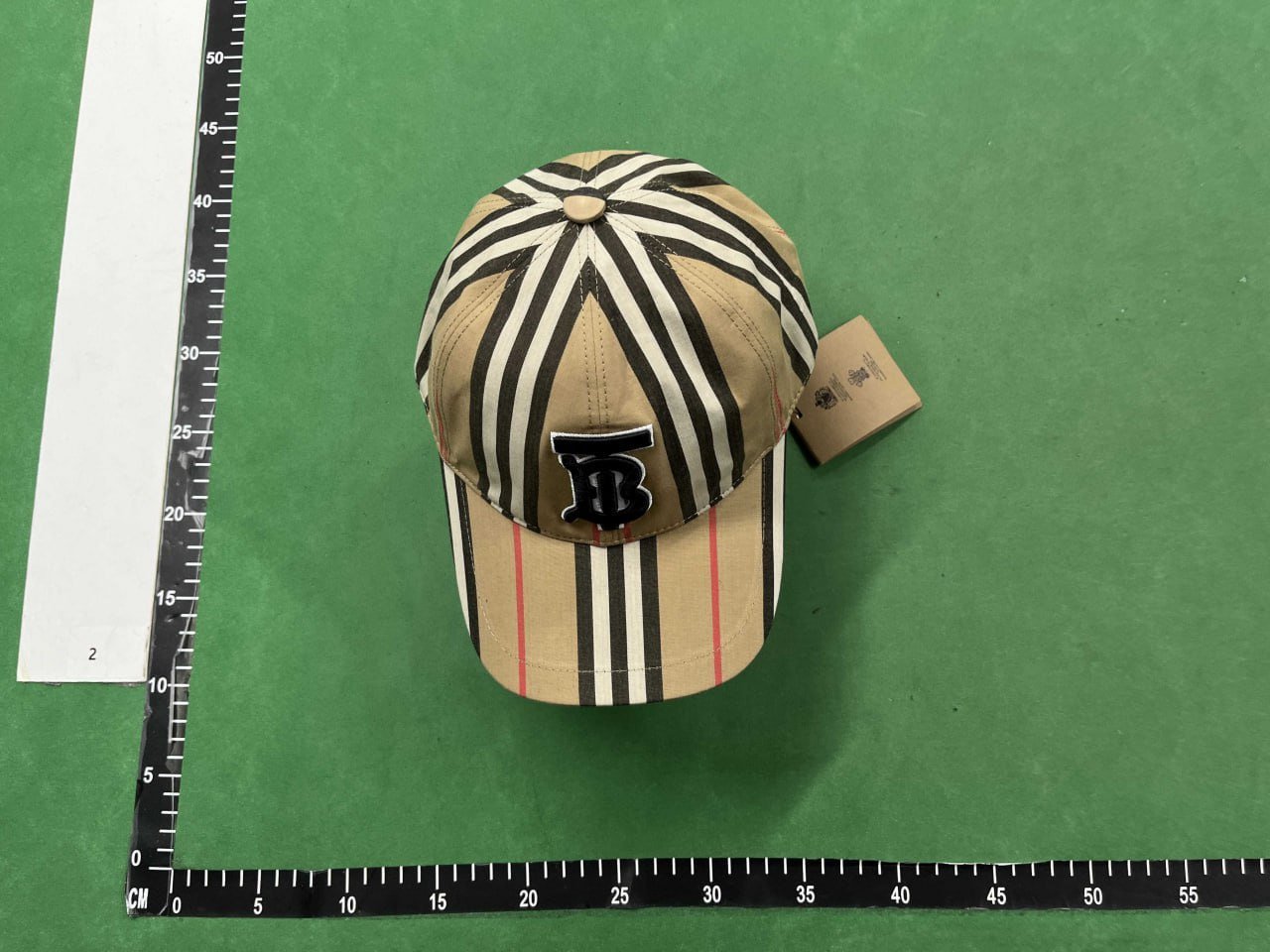Burberry Check Print & Logo Cap -3