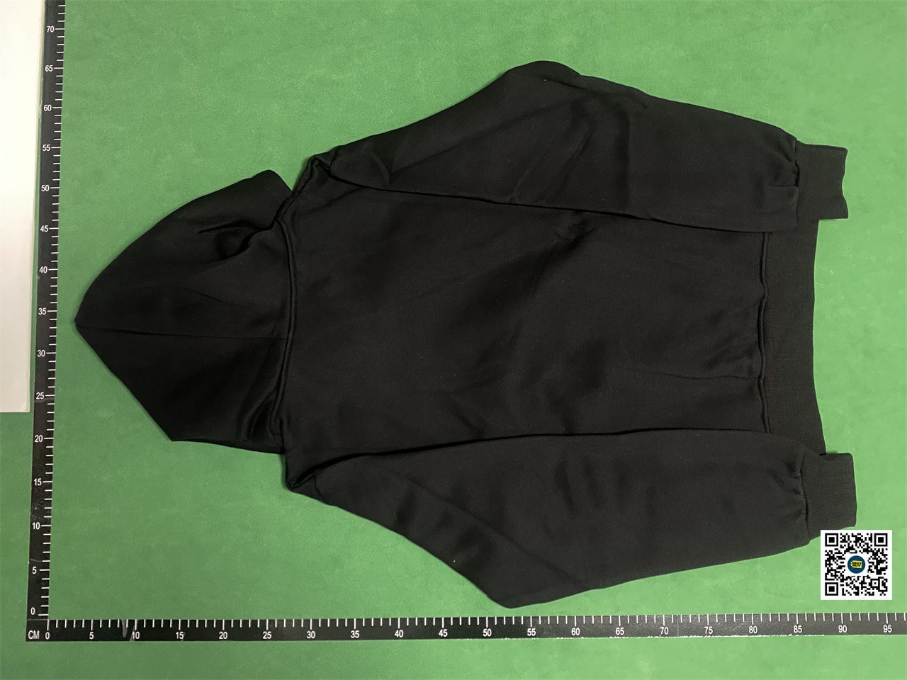 PLAY Comme des Garçons Heart Hoodie [4 Colors] -2