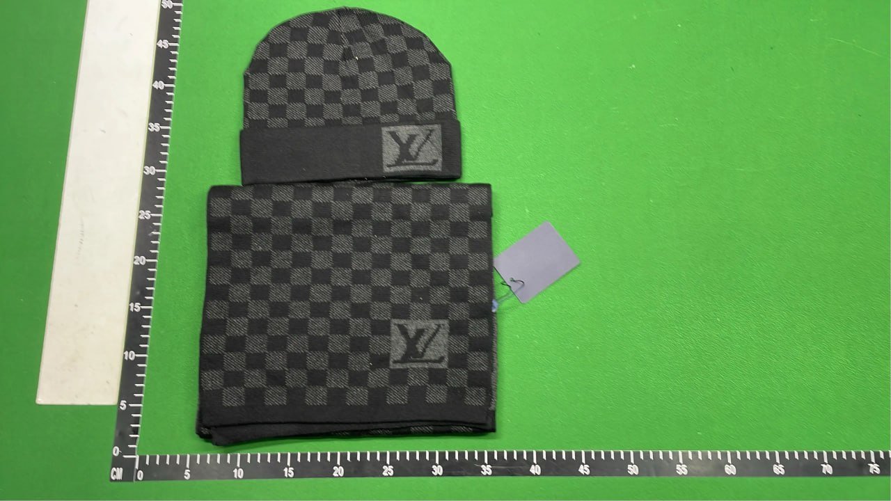 Louis Vuitton Monogram Beanie & Scarf [20+ styles] -1