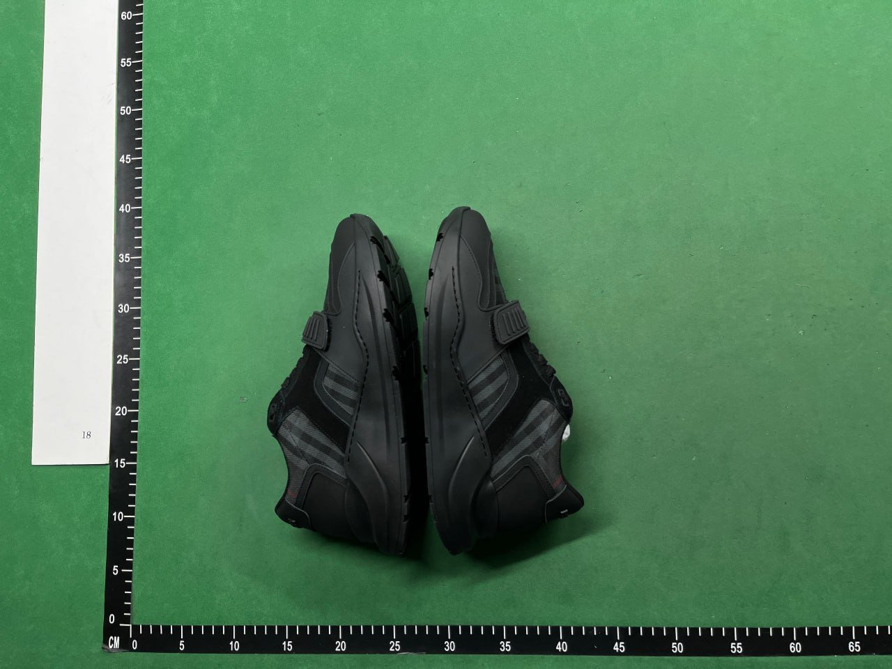 Burberry B22 Sneakers -3