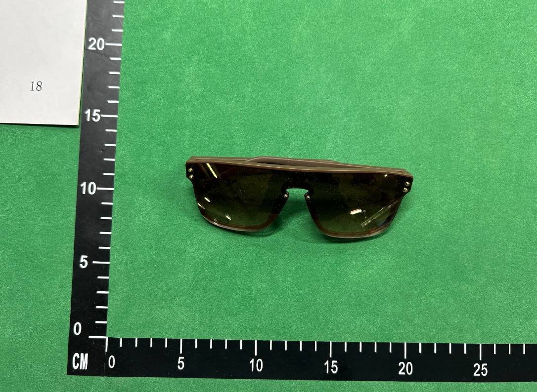 Louis Vuitton LV Monogram Shield Sunglasses -2