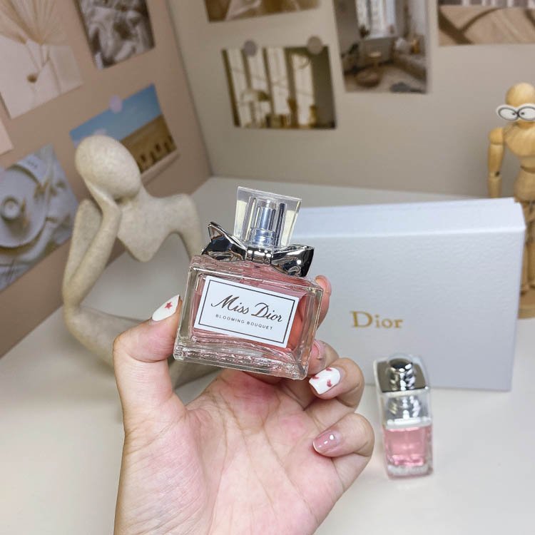 Dior Addict medium sample three-piece perfume set -5