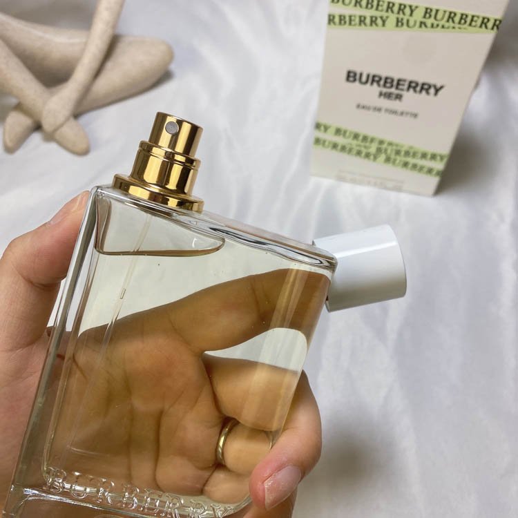 Burberry Flowers and Her Soft Candy Eau de Parfum-3350                   -4