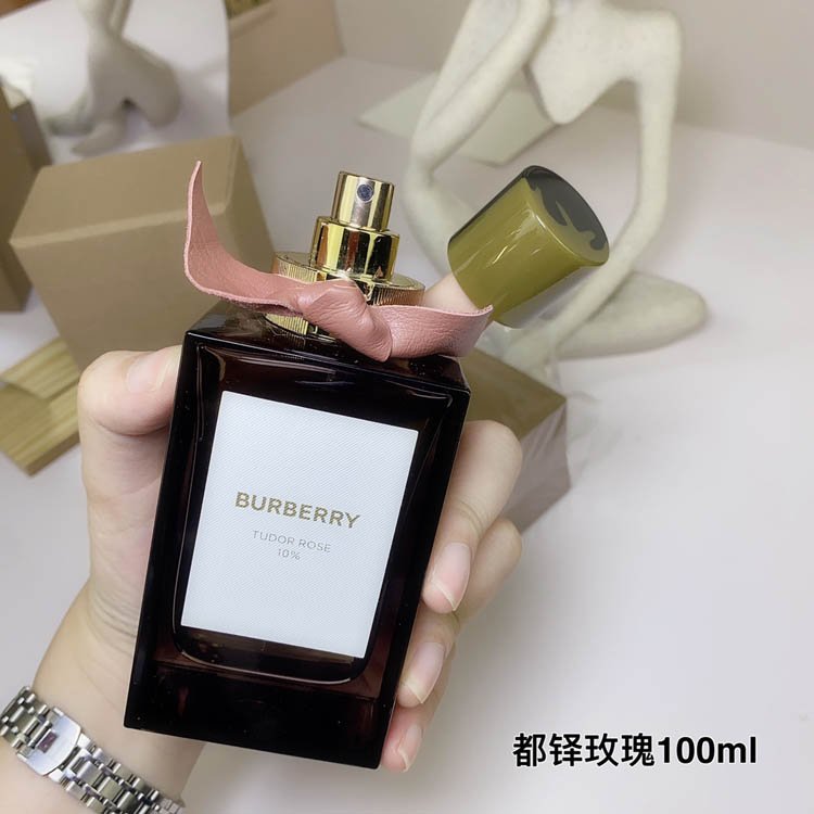 Burberry Haute Couture Tudor Rose Perfume-3335                   -4