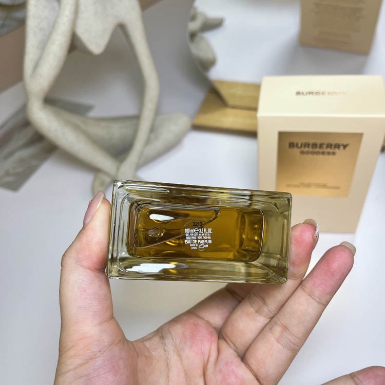 Burberry 2023 Goddess Eau de Parfum-3333                   -4