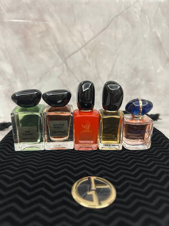 Armani perfume sample set of 5 with drawstring bag-3268                   -4