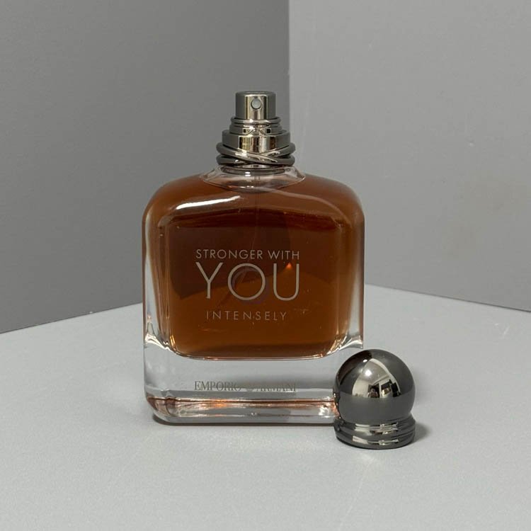 Armani You Make Me Strong perfume-3252                   -4