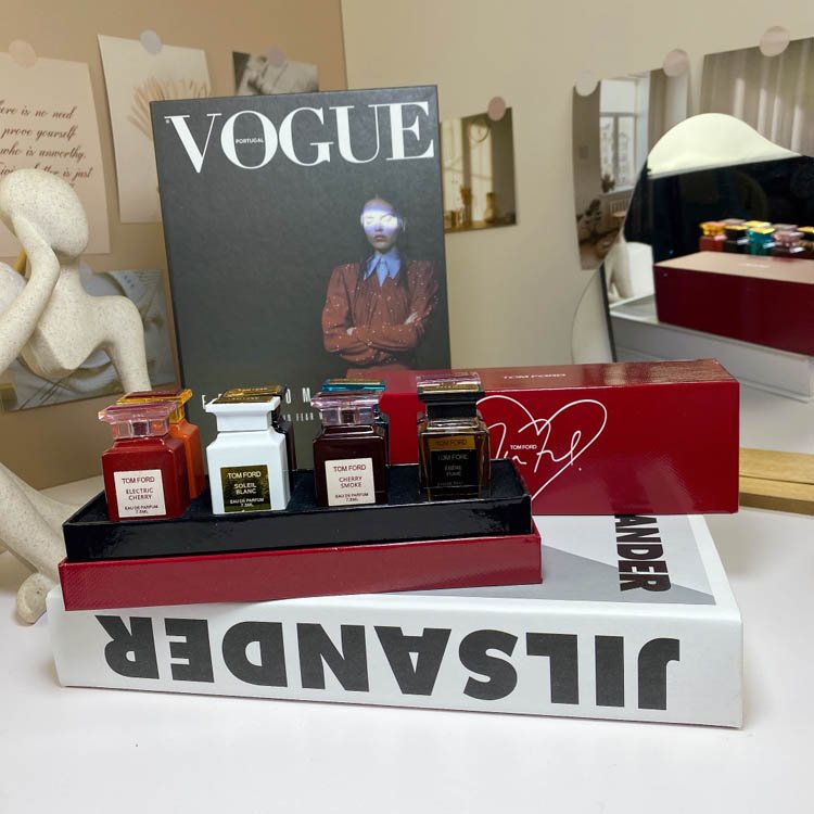 TOMFORD TF Limited Edition Sig