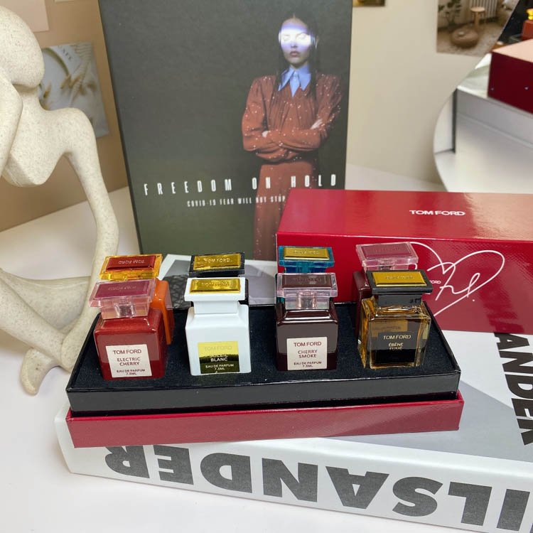 TOMFORD TF Limited Edition Signature Fragrance 8-Piece Set B-3188                   -2