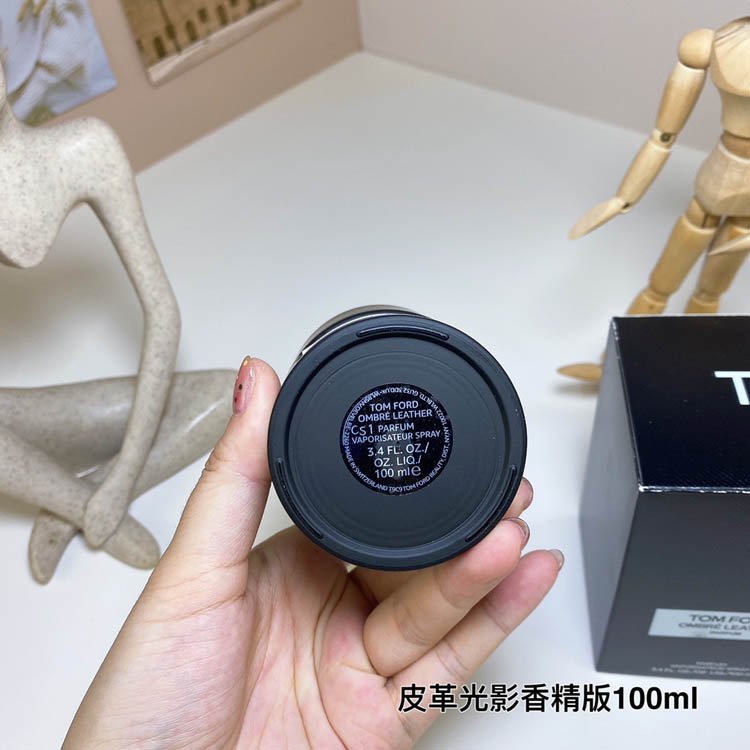 TOMFORD TF Light and Shadow Leather Fragrance Edition Perfume-3172                   -3