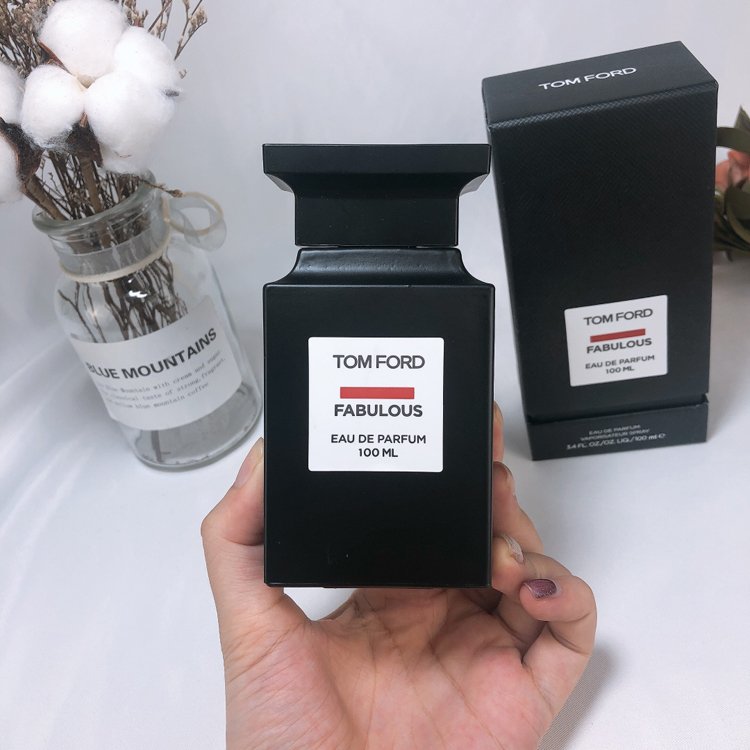 TomFord TF Red Label Fabres Parfum-3087                  